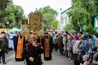 9-Празднование 20-летия Астанайской и Алма-Атинской епархии продолжилось служением Литургии в Никольском соборе Южной столицы 