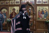 8-Епископ Амфилохий совершил вечерню в соединении с  Литургией Преждеосвященных Даров в старейшем храме Усть-Каменогорска