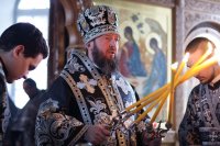 29-Епископ Амфилохий совершил вечерню в соединении с  Литургией Преждеосвященных Даров в старейшем храме Усть-Каменогорска