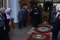 33-Епископ Амфилохий совершил вечерню в соединении с  Литургией Преждеосвященных Даров в старейшем храме Усть-Каменогорска