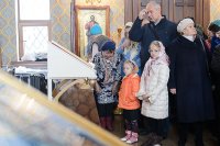 10-В Лазареву субботу епископ Амфилохий сослужил Главе Митрополичьего округа за Литургией на месте подвигов новомучениц и исповедниц Акмолинских