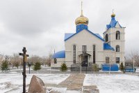 29-В Лазареву субботу епископ Амфилохий сослужил Главе Митрополичьего округа за Литургией на месте подвигов новомучениц и исповедниц Акмолинских
