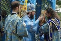 33-В воскресный день на Святом Ключе была совершена  праздничная Божественная Литургия