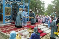 34-В воскресный день на Святом Ключе была совершена  праздничная Божественная Литургия