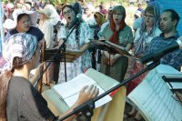 49-В воскресный день на Святом Ключе была совершена  праздничная Божественная Литургия