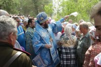 78-В воскресный день на Святом Ключе была совершена  праздничная Божественная Литургия