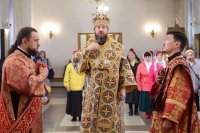 2-Служение епископа Амфилохия в день памяти святителя Николая, архиепископа Мир Ликийских