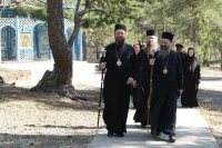 10-Митрополит Ростислав посетил Святой Ключ , Знаменско-Абалацкий женский монастырь и музей изобразительных искусств имени семьи Невзоровых города Семипалатинска