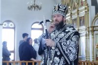 2-Служение епископа Амфилохия в Великую Среду