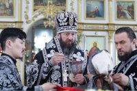 16-Служение епископа Амфилохия в Великую Среду