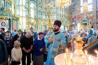 15-В канун праздника Успения Божией Матери епископ Амфилохий сослужил митрополиту Астанайскому и Казахстанскому Александру за всенощным бдением в главном храме Казахстана