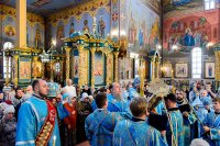 23-В канун праздника Успения Божией Матери епископ Амфилохий сослужил митрополиту Астанайскому и Казахстанскому Александру за всенощным бдением в главном храме Казахстана