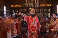 22-Божественная Литургия пасхальным чином в Покровском храме Усть-Каменогорска