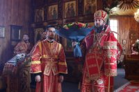 25-Божественная Литургия пасхальным чином в Покровском храме Усть-Каменогорска