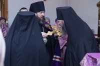 5-Служение епископа Амфилохия в неделю Крестопоклонную Великого поста