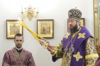 15-Служение епископа Амфилохия в неделю Крестопоклонную Великого поста