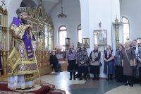 44-Служение епископа Амфилохия в неделю Крестопоклонную Великого поста