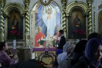 21-В праздник Воздвижения Креста Господня епископ Амфилохий совершил Божественную Литургию в кафедральном соборе города Семипалатинска