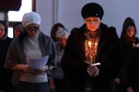 16-Епископ Амфилохий совершил Великое повечерие с чтением второй части Покаянного канона преподобного Андрея Критского