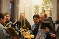 13-Служение епископа Амфилохия в канун праздника Введения во храм Пресвятой Богородицы