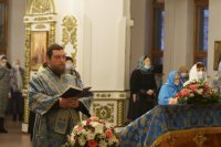 15-Служение епископа Амфилохия в канун праздника Введения во храм Пресвятой Богородицы