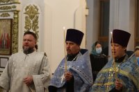 24-Служение епископа Амфилохия в канун праздника Введения во храм Пресвятой Богородицы