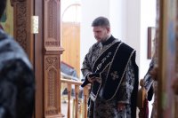 3-В среду первой седмицы Великого поста епископ Амфилохий возглавил служение Литургии Преждеосвященных Даров