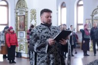 12-В среду первой седмицы Великого поста епископ Амфилохий возглавил служение Литургии Преждеосвященных Даров