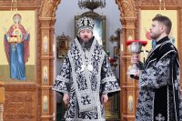 17-В среду первой седмицы Великого поста епископ Амфилохий возглавил служение Литургии Преждеосвященных Даров