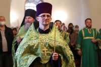 40-Служение епископа Амфилохия в канун праздника Святой Троицы