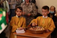 48-Служение епископа Амфилохия в канун праздника Святой Троицы