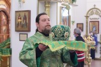8-Празднование Святой Пятидесятницы в главном храме Восточного Казахстана