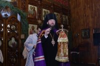 6-В праздник Собора Пресвятой Богородицы в Покровском храме Усть-Каменогорска была совершена Божественная Литургия