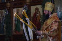 10-В праздник Собора Пресвятой Богородицы в Покровском храме Усть-Каменогорска была совершена Божественная Литургия