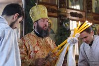 19-В праздник Собора Пресвятой Богородицы в Покровском храме Усть-Каменогорска была совершена Божественная Литургия