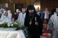 27-В праздник Собора Пресвятой Богородицы в Покровском храме Усть-Каменогорска была совершена Божественная Литургия
