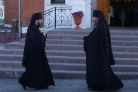 2-Божественная Литургия в Неделю всех святых