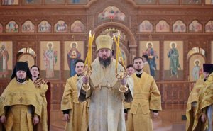 Божественная Литургия в Андреевском кафедральном соборе 