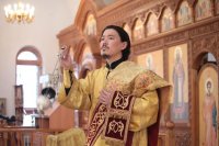 16-Божественная Литургия в Андреевском кафедральном соборе 