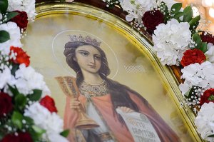 В день памяти великомученицы Варвары епископ Усть-Каменогорский и Семипалатинский Амфилохий сослужил митрополиту Александру за Литургией в Никольском соборе Алма-Аты