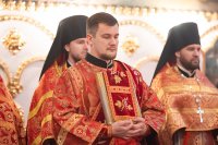 13-В день памяти великомученицы Варвары епископ Усть-Каменогорский и Семипалатинский Амфилохий сослужил митрополиту Александру за Литургией в Никольском соборе Алма-Аты
