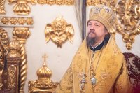 14-В день памяти великомученицы Варвары епископ Усть-Каменогорский и Семипалатинский Амфилохий сослужил митрополиту Александру за Литургией в Никольском соборе Алма-Аты