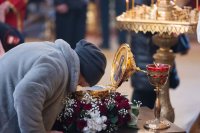 19-В день памяти великомученицы Варвары епископ Усть-Каменогорский и Семипалатинский Амфилохий сослужил митрополиту Александру за Литургией в Никольском соборе Алма-Аты
