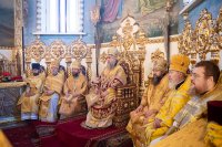 16-В день памяти святителя и чудотворца Николая управляющий Усть-Каменогорской епархией принял участие в престольном торжестве Никольского собора Алма-Аты