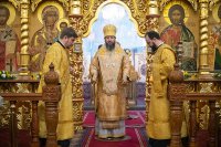 21-В день памяти святителя и чудотворца Николая управляющий Усть-Каменогорской епархией принял участие в престольном торжестве Никольского собора Алма-Аты