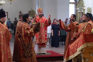 Служение епископа Амфилохия в Неделю 6-ю по Пасхе