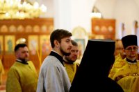 2-В воскресный день епископ Амфилохий совершил Божественную Литургию в главном храме Восточного Казахстана