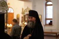 3-В воскресный день епископ Амфилохий совершил Божественную Литургию в главном храме Восточного Казахстана