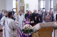 8-Служение епископа Амфилохия в Неделю 7-ю по Пасхе