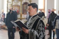 11-Богослужение Великой Субботы в главном храме Восточного Казахстана